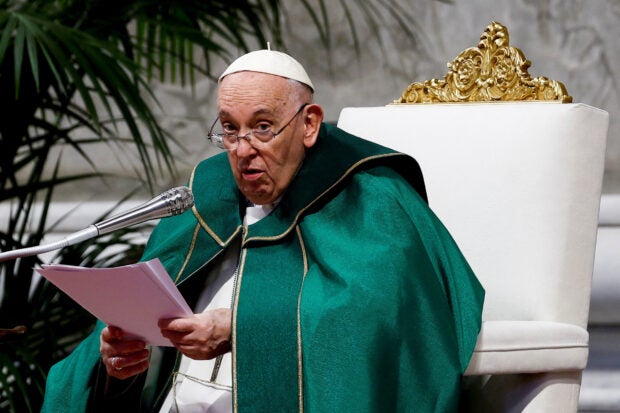 Pope Francis attends the mass for World day for Grandparents and the Elderly in St Peter's Basilica, at the Vatican July 23, 2023. REUTERS/Guglielmo Mangiapane/File Photo