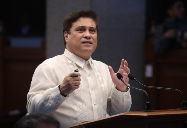  Senate President Juan Miguel “Migz” F. Zubiri Miguel Zubiri (Bibo Nueva España / Senate PRIB).