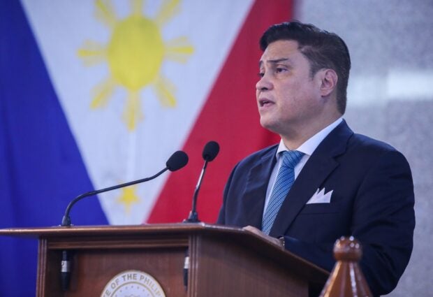 Senate President Juan Miguel Zubiri on Thursday debunked the alleged “tampering” of the controversial Maharlika Investment Fund bill, highlighting that the “enrolled” bill he signed is the “truthful reflection of the intent of legislators.” corrections